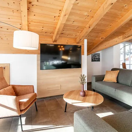 Apartment Edelalm Residenz 6 *