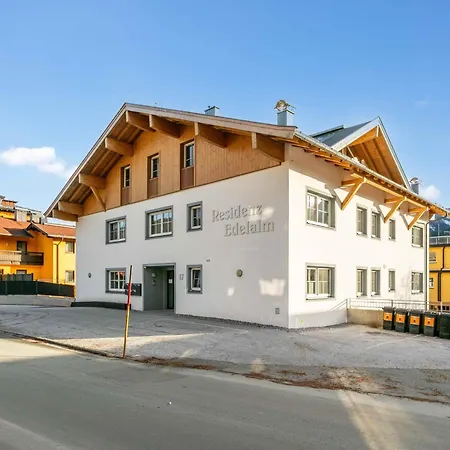 Edelalm Residenz 6 *